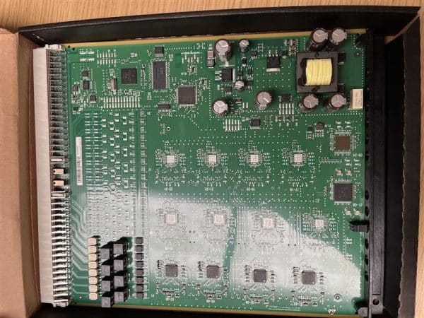 Unify L30251-U600-A984 OpenScape Business X8 PBX Card / Module Image 1